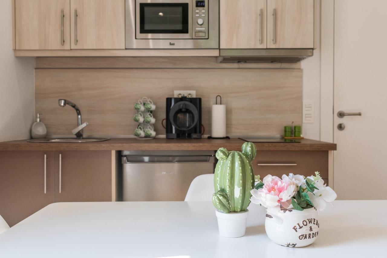 Moderno Apartamento En Centro De Гранада Екстериор снимка