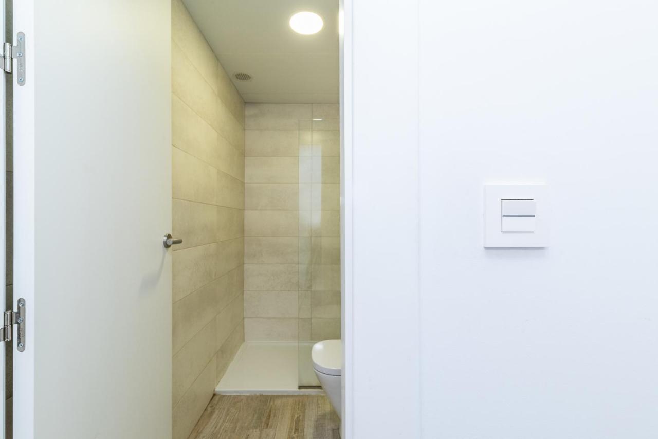 Moderno Apartamento En Centro De Гранада Екстериор снимка