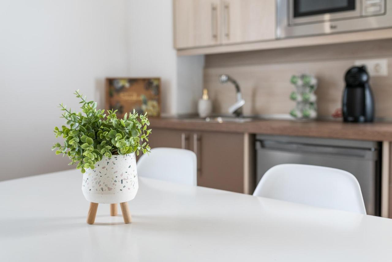 Moderno Apartamento En Centro De Гранада Екстериор снимка